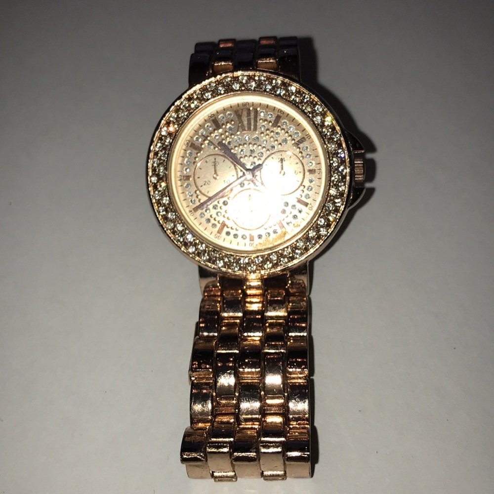 Rose Gold Rhinestone Watch - Picture 4 of 4
